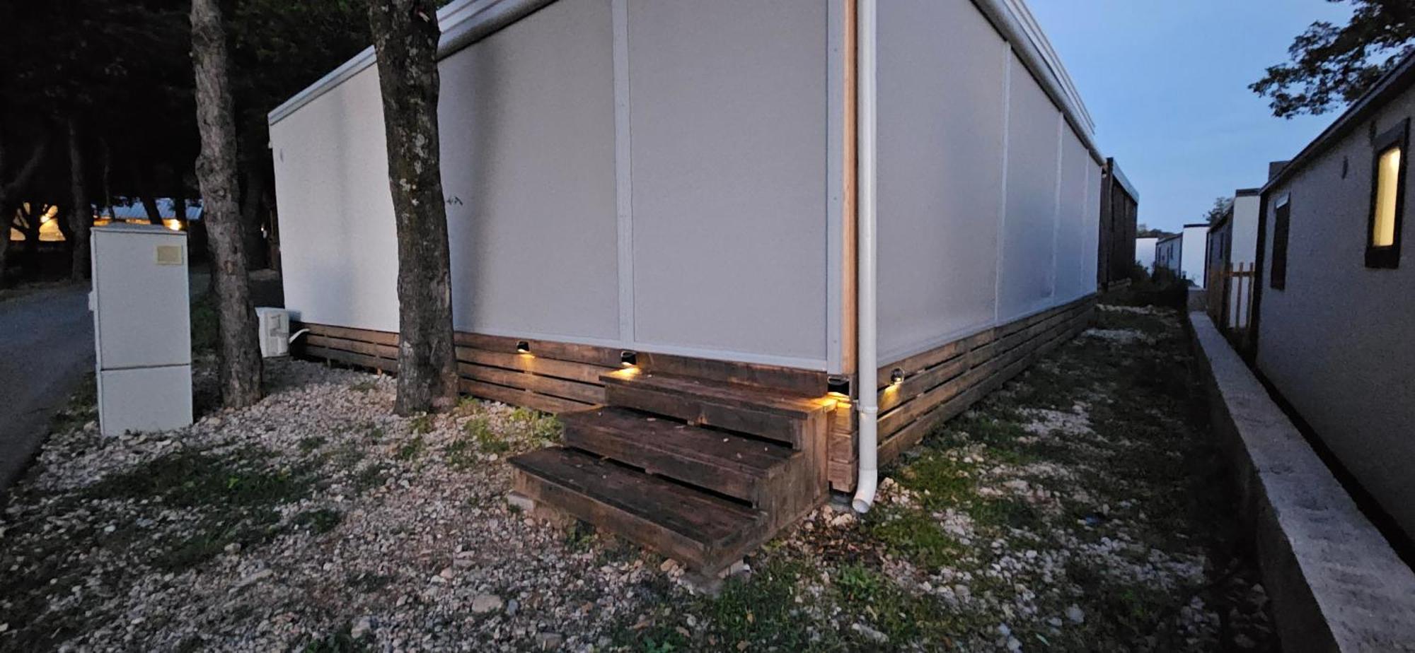 250 Mobile Home Selce Luaran gambar